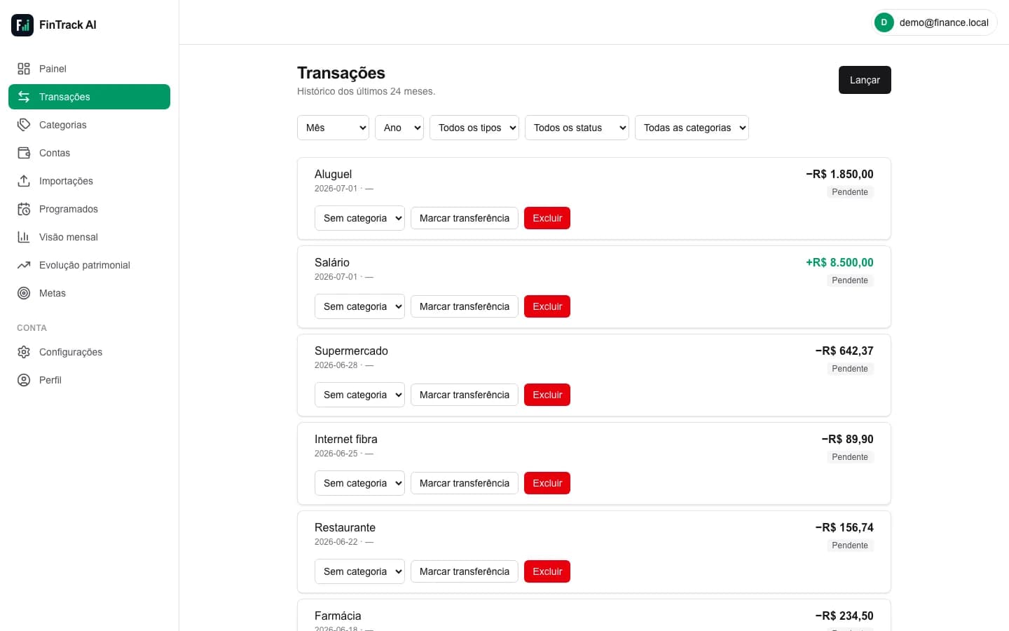 Transaction list with income and expenses and category selection